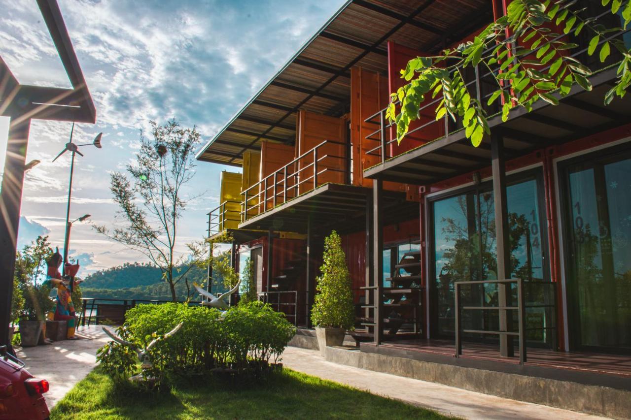 Inbox Living Rimkhong Hotel Chiang Khan Exterior photo