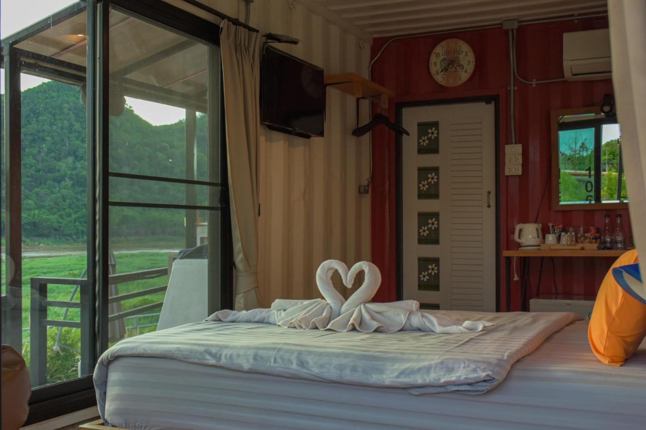 Inbox Living Rimkhong Hotel Chiang Khan Exterior photo