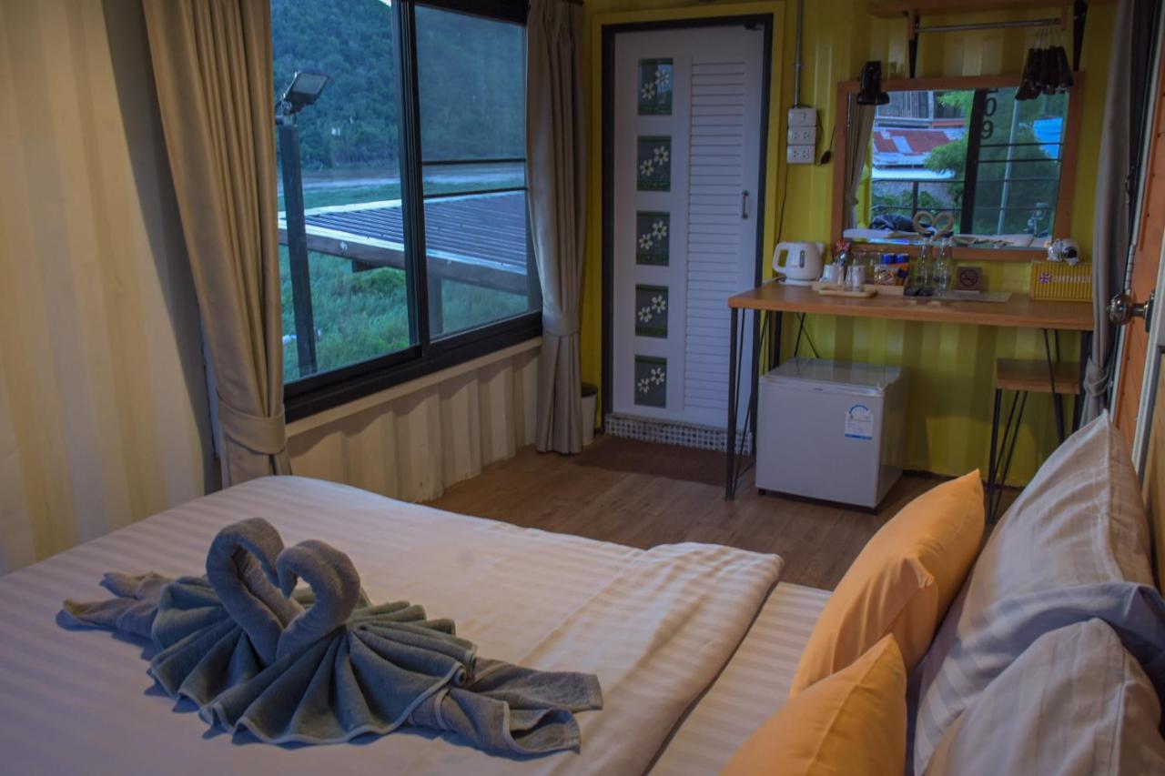 Inbox Living Rimkhong Hotel Chiang Khan Exterior photo
