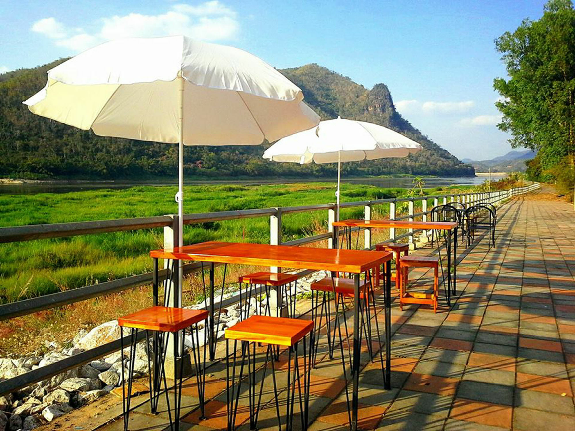 Inbox Living Rimkhong Hotel Chiang Khan Exterior photo